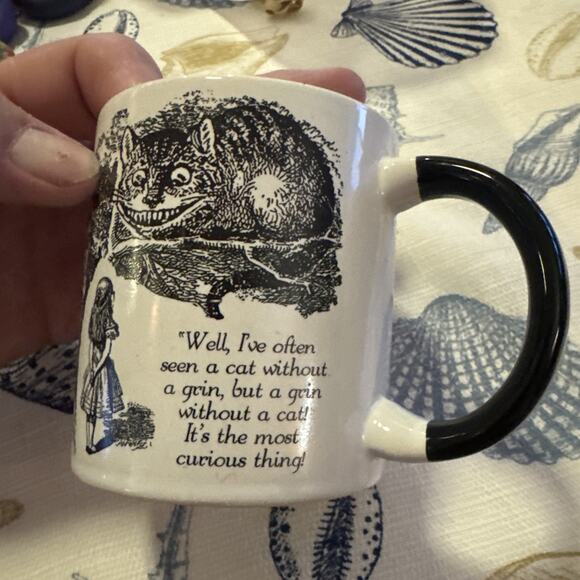 The Disappearing Cheshire Cat Mug/Coffee Cup - Picture 4 of 6